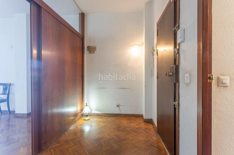 Foto 43effd0c-7c20-4e1f-801d-d04b380481ff. Pis amb calefacció a Tres Torres Barcelona