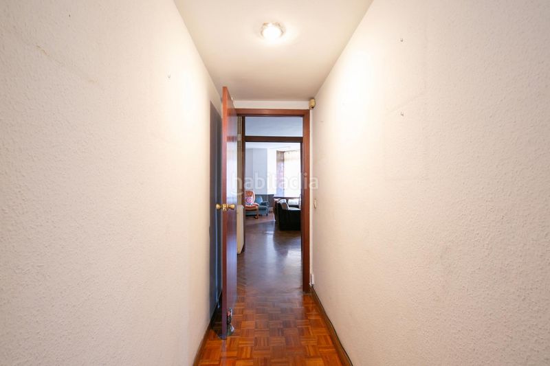 Foto ff0d1b65-8c29-4b74-a56e-c2525000d245. Pis amb calefacció a Tres Torres Barcelona