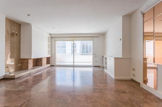 �tic  Calle iscle soler,d'. Gran d�plex en venta en calle discle soler de terrassa