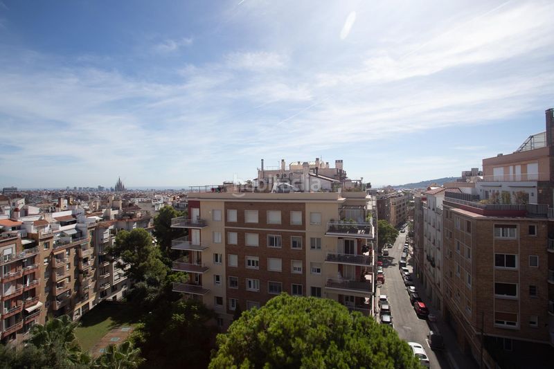 Foto a79ced12-03db-44ab-b47b-4d0fe80aa700. Lloguer àtic amb calefacció aparcament a Sant Gervasi - Galvany Barcelona
