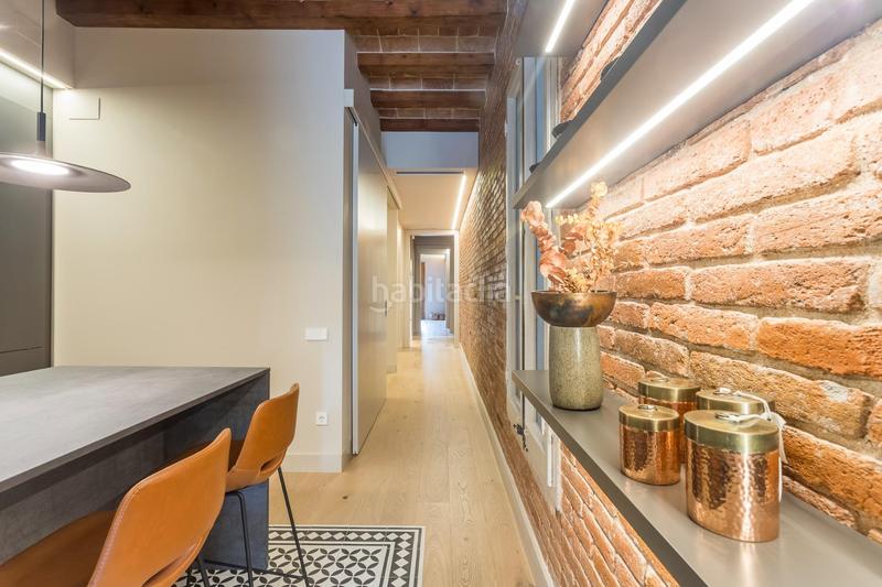 Foto ee475e7e-a819-4adc-a6d2-3d0191ea0e78. Piso  a estrenar amueblado en eixample en Sant Antoni Barcelona