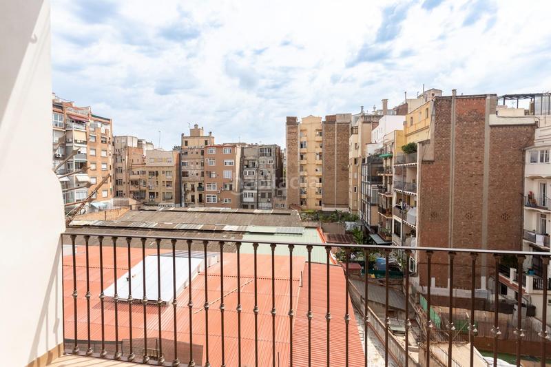 Foto efcfeb9c-bee2-4404-a6f6-5c6346f52ca2. Piso  a estrenar amueblado en eixample en Sant Antoni Barcelona