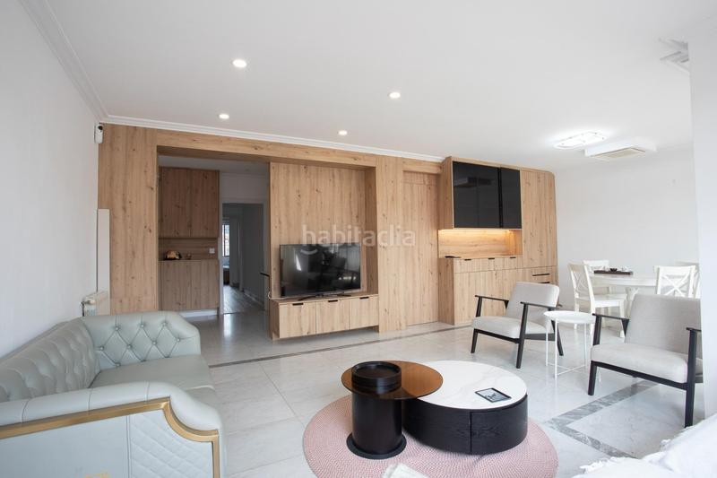 Foto bfc28b93-00b4-471b-9a69-f96d36531967. Lloguer pis amb calefacció a Barri de les Corts Barcelona