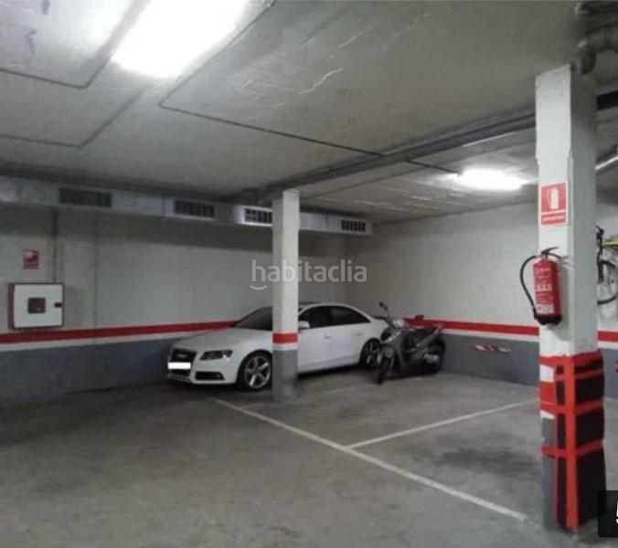 Foto 33a66d7d-09b8-43ad-8a4e-4177bcf1a0e7. Aparcament cotxe a Centre Esplugues de Llobregat