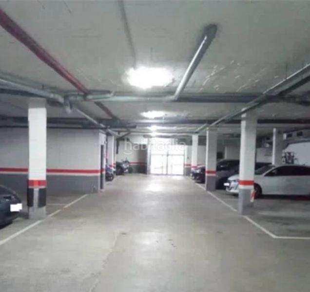 Foto ac620b3d-f2df-46a7-8730-fba792211d1f. Aparcament cotxe a Centre Esplugues de Llobregat