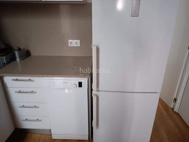 Foto e14ef415-df83-41a2-ae29-06ab9adab436. Lloguer pis amb calefacció a El Camp de l´Arpa del Clot Barcelona