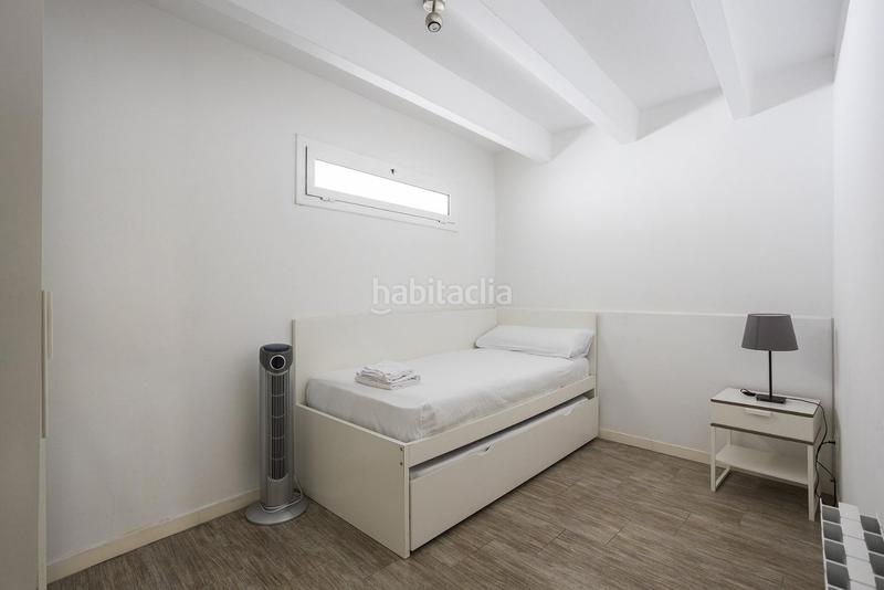 Foto 15b92ed0-8bd4-4126-a3e7-be5a19126874. Alquiler planta baja piso en alquiler en calle camp en Barcelona