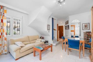 Maison jumelée à Híjar. Casa en híjar con vistas y terraza