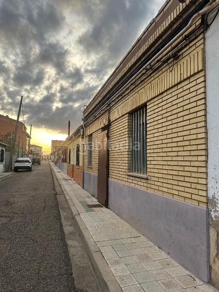 Foto 5e606734-00d8-4ce7-946b-6e6488bd0c5c. Semi detached house in calle mallorca 19 in El Cristo Palencia