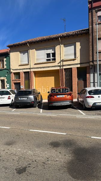Foto ebf12c11-60cf-42c4-9132-7b33b75c7ea4. Casa adosada en avenida cervera 4 casa adosada de dos plantas en Aguilar de Campoo