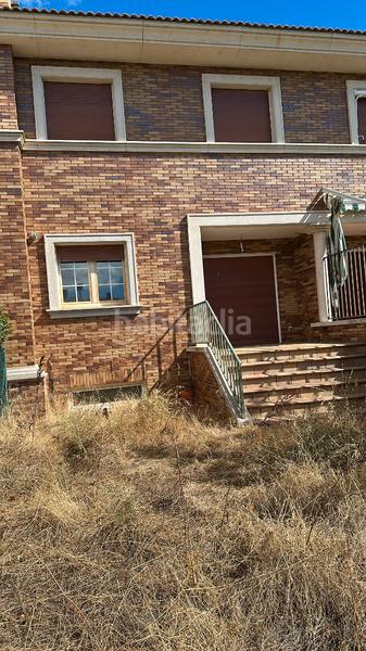 Foto 5493614e-be59-482a-b9b2-8205a5fd3eae. Chalet en urbanización ciudad del golf 33 chalet adosado en urb ciudad del golf en Grijota