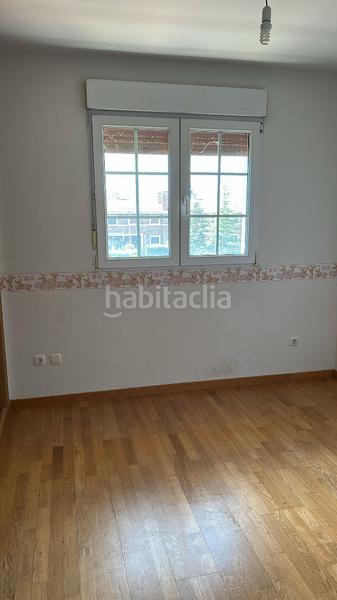 Foto e8f79ce9-2b11-41ba-b381-019e3e0edba9. Chalet en urbanización ciudad del golf 33 chalet adosado en urb ciudad del golf en Grijota