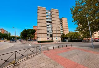 Pis  Calle de los monegros. Piso para reformar a tu gusto en zarzaquemada?  progreso vende,