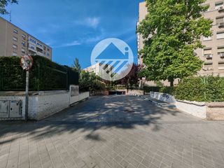 Aparcament cotxe  Illescas. Calle de illescas, 82