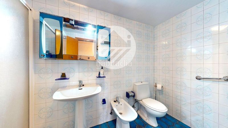 Foto e8741589-8436-444f-845c-c3214aabf6b3. Pis a Villaverde Alto Madrid