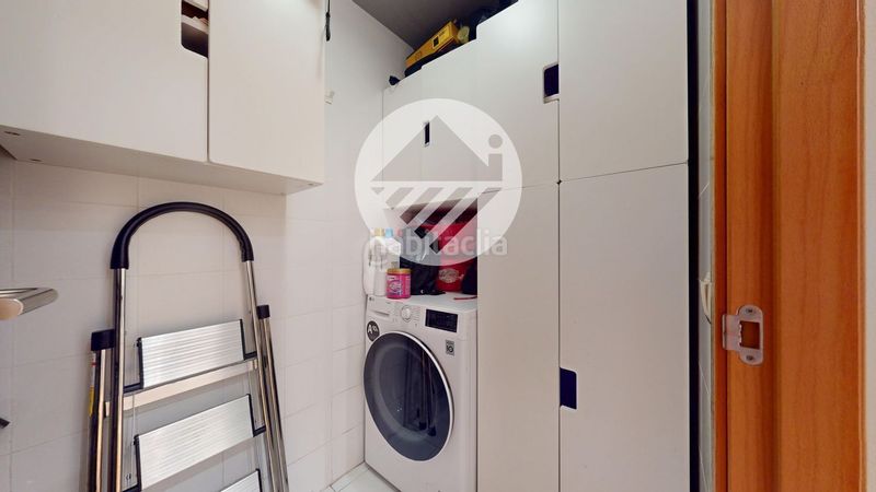 Foto 7fbc69a8-80bf-4818-829f-97e207eb715a. Pis amb aparcament piscina a Parla este Parla