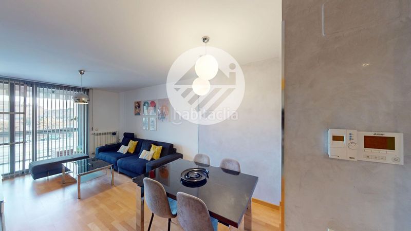 Foto d6ae5986-6a16-4039-bd64-4687cc4cc240. Pis amb aparcament piscina a Parla este Parla