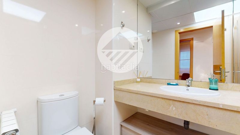 Foto d96332bb-df9b-4330-b46c-6cd20be50fb2. Pis amb aparcament piscina a Parla este Parla