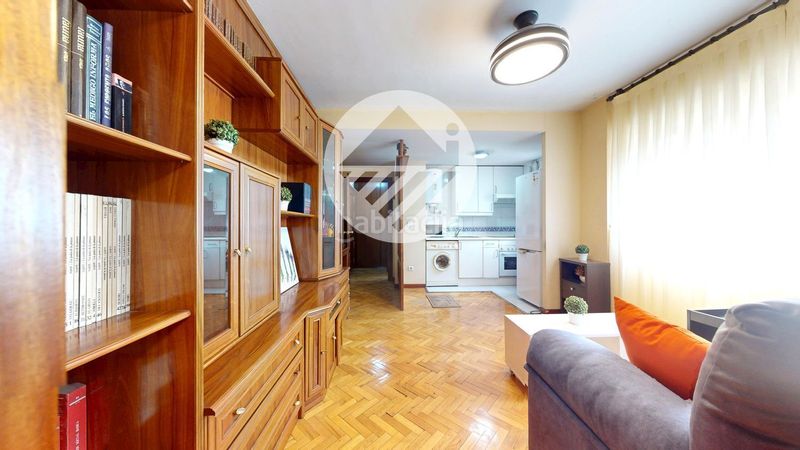 Foto 31bc7553-9b83-4bcb-9f7d-65d1ad6755af. Pis amb aparcament a Numancia Madrid