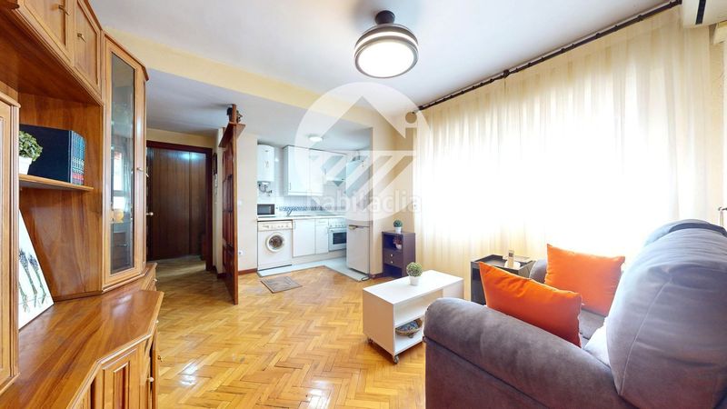 Foto dfdb8978-c968-4db3-bb55-53b3a0b793ec. Pis amb aparcament a Numancia Madrid