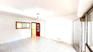 Etagenwohnung  Bureba. Calle sagra