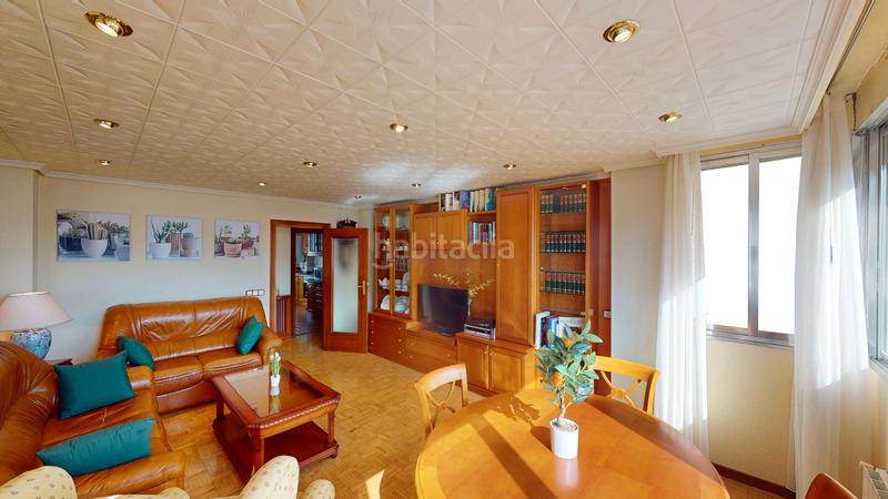 Foto 0fc1f2e4-7749-4ac1-9a69-a1efe2a0f969. Appartamento con riscaldamento parcheggio in Aluche Madrid