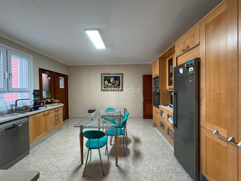 Foto 1313636d-6d64-46f2-b125-0267c50b0210. Chalet descubre el lujo y la comodidad en este impresionante chalet unifamiliar, situado en la exclusiva zona de monte lentiscal, Tafira. en Palmas de Gran Canaria (Las)
