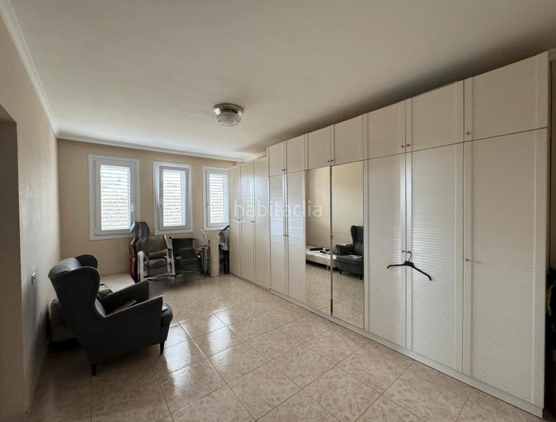 Foto 41860fb4-fa9d-46fe-9749-ba9407f058a6. Chalet descubre el lujo y la comodidad en este impresionante chalet unifamiliar, situado en la exclusiva zona de monte lentiscal, Tafira. en Palmas de Gran Canaria (Las)