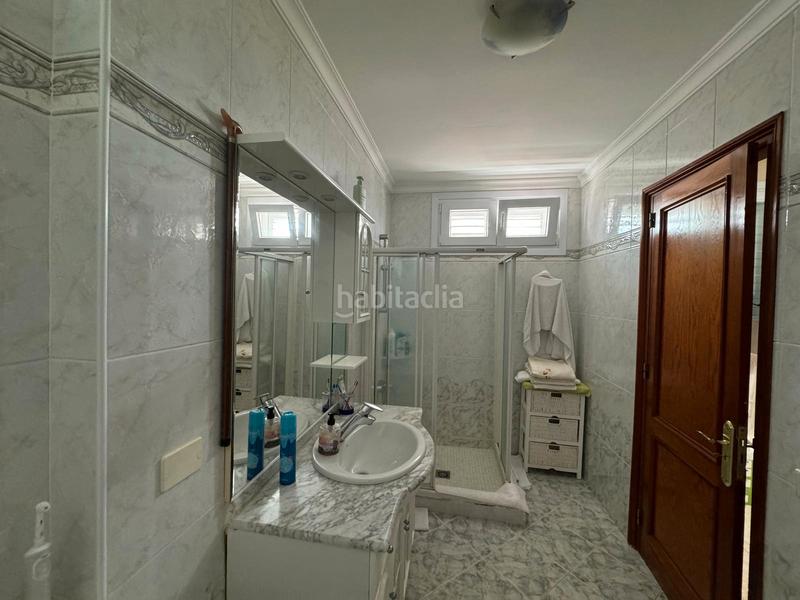 Foto 666270e4-250d-41db-9a24-6b25bc327e74. Chalet descubre el lujo y la comodidad en este impresionante chalet unifamiliar, situado en la exclusiva zona de monte lentiscal, Tafira. en Palmas de Gran Canaria (Las)