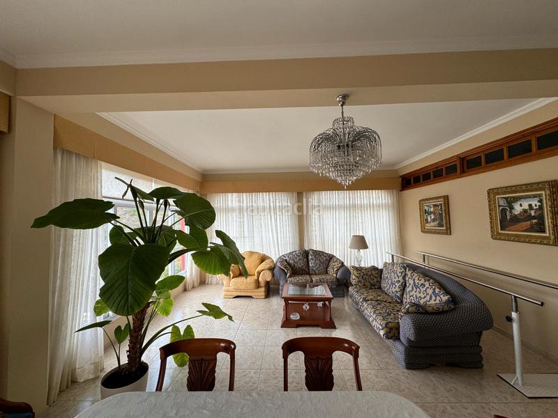 Foto b72e9004-fe47-4bed-b0ea-2712eb2e9411. Chalet descubre el lujo y la comodidad en este impresionante chalet unifamiliar, situado en la exclusiva zona de monte lentiscal, Tafira. en Palmas de Gran Canaria (Las)
