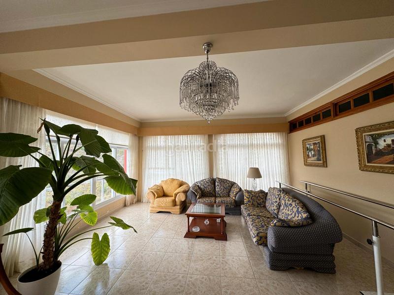 Foto d0c88a33-eda7-4bc9-958b-c6f9bb29d8cc. Chalet descubre el lujo y la comodidad en este impresionante chalet unifamiliar, situado en la exclusiva zona de monte lentiscal, Tafira. en Palmas de Gran Canaria (Las)
