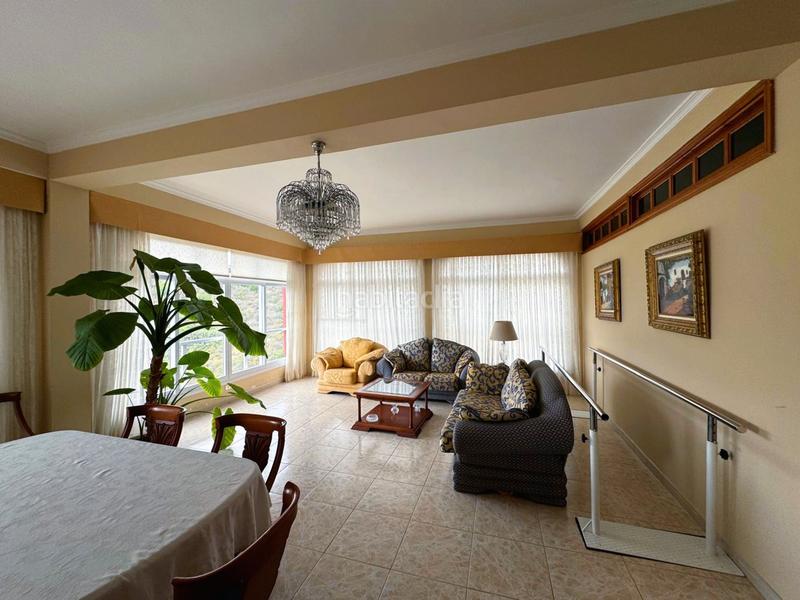 Foto f2cbd08d-df4f-44ef-b434-dc6a55c6a066. Chalet descubre el lujo y la comodidad en este impresionante chalet unifamiliar, situado en la exclusiva zona de monte lentiscal, Tafira. en Palmas de Gran Canaria (Las)