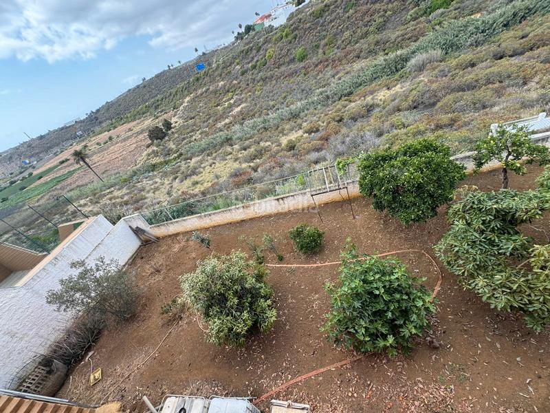 Foto f8df6cfb-dfac-4715-a02f-7824e25e2788. Chalet descubre el lujo y la comodidad en este impresionante chalet unifamiliar, situado en la exclusiva zona de monte lentiscal, Tafira. en Palmas de Gran Canaria (Las)