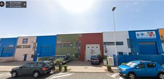 Bâtiment à usage industriel à Calle de la cizalla 36. Nave industrial con entreplanta en polígono arinaga: tu próximo