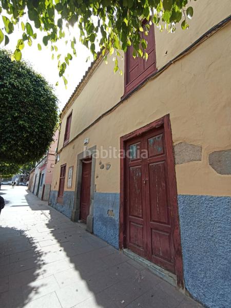 Foto a0625f3f-17aa-4f17-bfbd-09b120e433c8. Casa adosada casa antigua en plaza peatonal en San Gregorio Telde