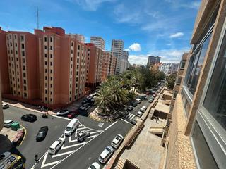 Lloguer Pis  Calle pintor juan guillermo. Se alquila piso en ciudad alta – las palmas de gran canaria