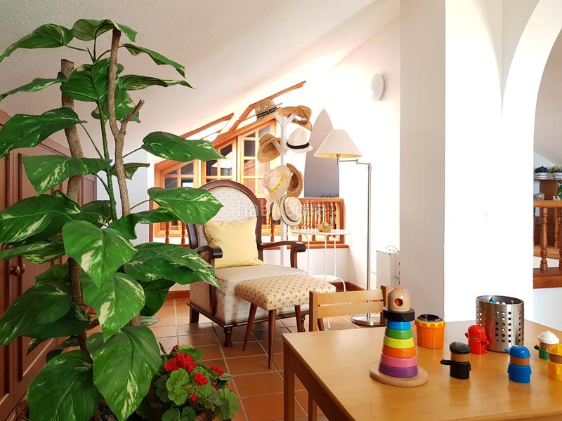 Foto 8a1acaaa-35a7-482e-a8aa-0761908aa844. Chalet exclusiva villa con encanto canario y vistas al atlántico en Santa Brígida