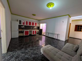 Pis  Calle primero de mayo. Vivienda en carrizal