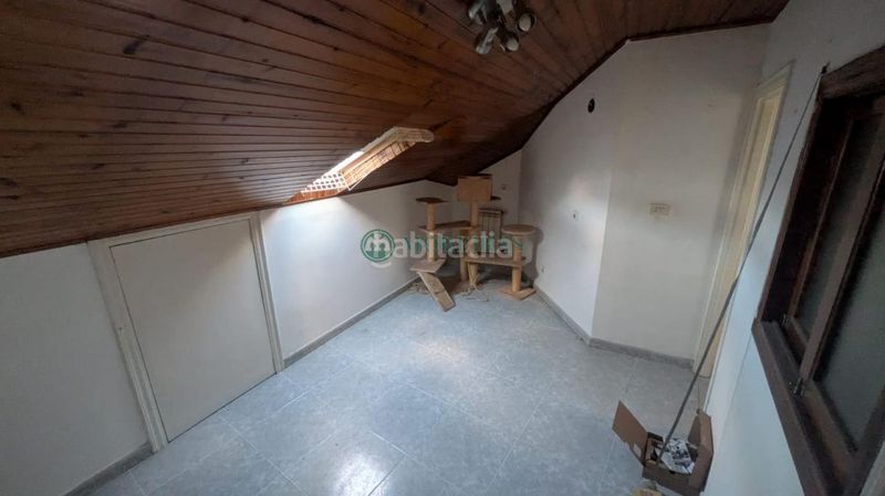 Foto b883da9e-8b72-4c84-b479-c6706096885c. Flat with heating in Casco Viejo Ourense