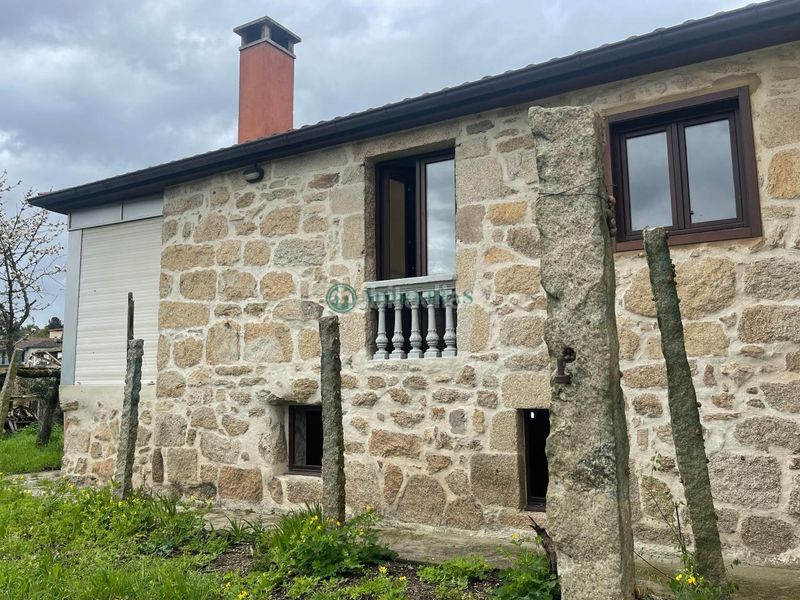 Foto 06ef3919-fef8-408d-9f98-96498671a851. Casa amb calefacció aparcament a Mariñamansa Ourense