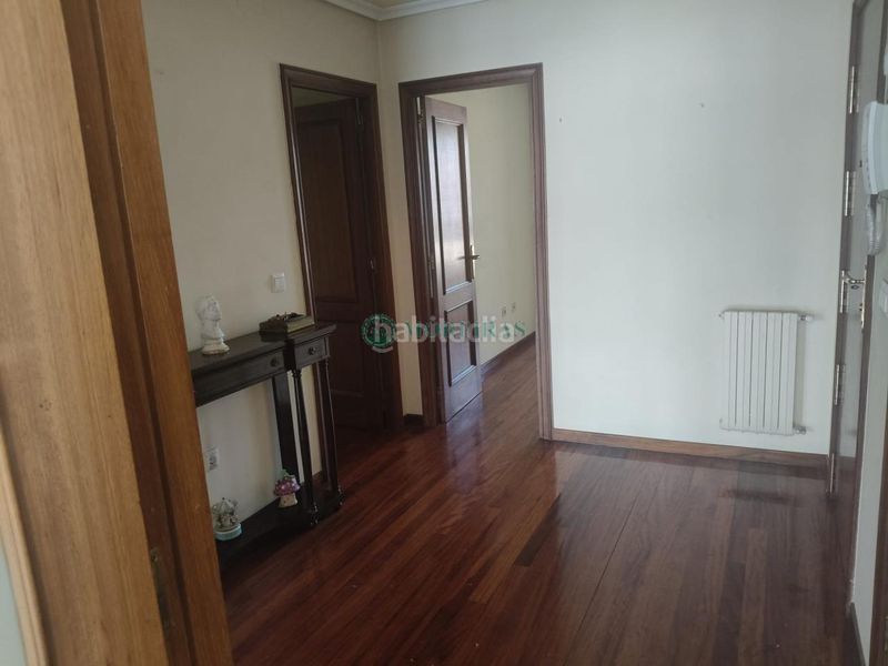 Foto 66eaa85d-40e7-4848-b9c9-8f8701388b06. Pis amb calefacció aparcament a Universidad Ourense