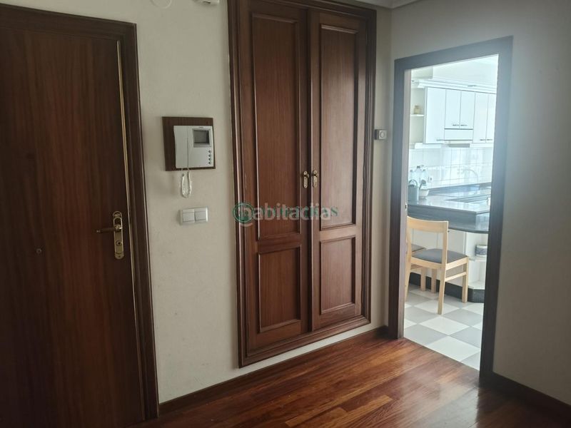 Foto 762ff31e-f25d-44a4-9123-a6f00dd23be1. Pis amb calefacció aparcament a Universidad Ourense