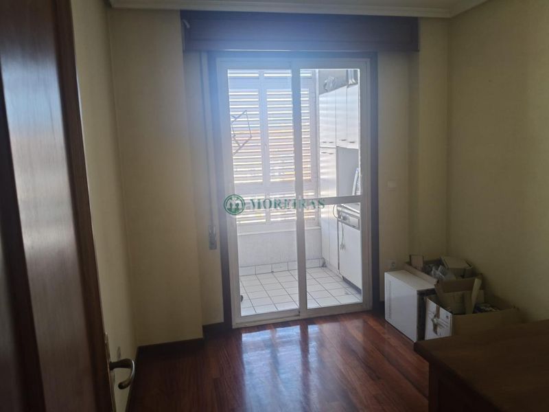 Foto 7ef1a46d-bde8-477a-895f-7881dbfee502. Pis amb calefacció aparcament a Universidad Ourense