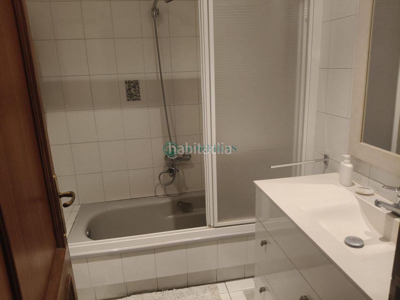 Foto 80448220-353e-43ed-adee-3d76a3f2ebb1. Pis amb calefacció aparcament a Universidad Ourense