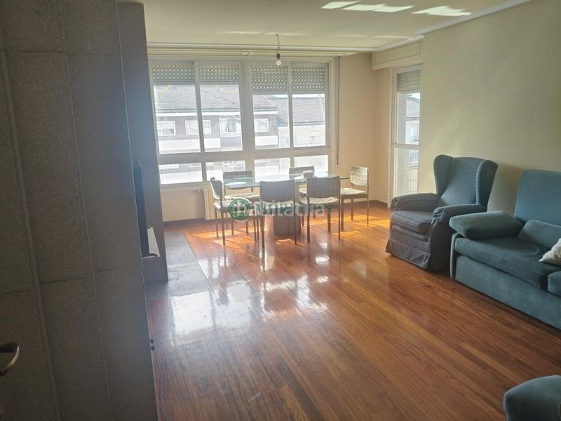 Foto d07218c0-8841-4f22-afac-aec3783f2d7c. Pis amb calefacció aparcament a Universidad Ourense