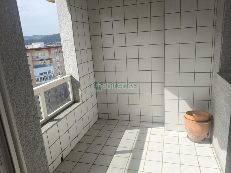 Foto de459197-719d-4494-a642-b92e4e7e5e52. Pis amb calefacció aparcament a Universidad Ourense