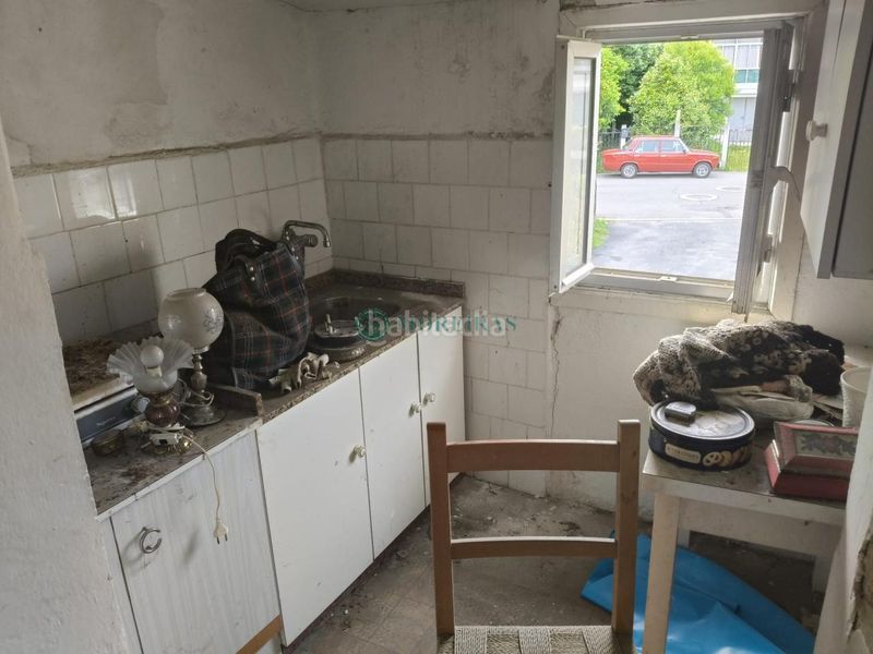 Foto 198c2935-ae0c-4c99-9f74-6bdc019f5c95. Casa amb calefacció a Ventiun Ourense