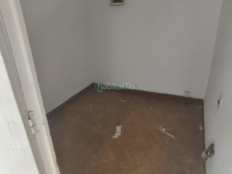 Foto 2e548582-d3aa-49b7-a1f1-81312f97a5d7. Casa amb calefacció a Ventiun Ourense