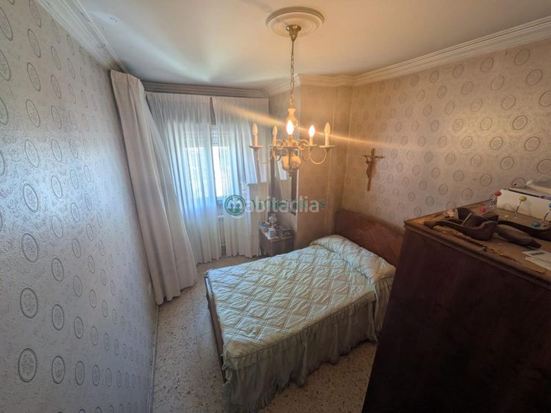 Foto eb3c2e49-44b0-42fa-915e-c1c677c2181a. Piso en Centro Ourense