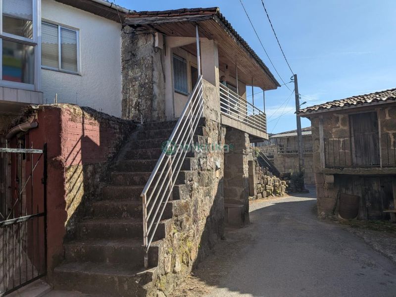 Foto e8aac769-e747-441c-96a4-12723f34397a. Casa a Barbadás